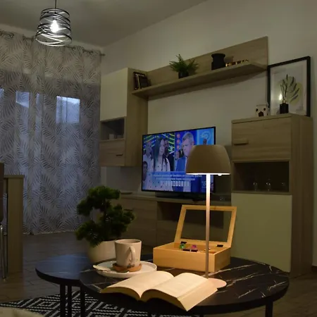 La Casetta In Centro Apartment *