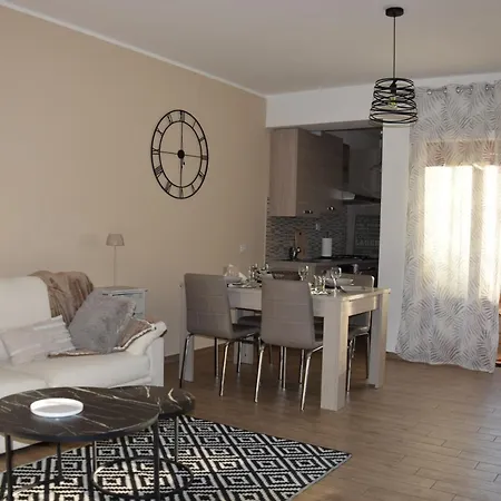 Apartment La Casetta In Centro Avezzano